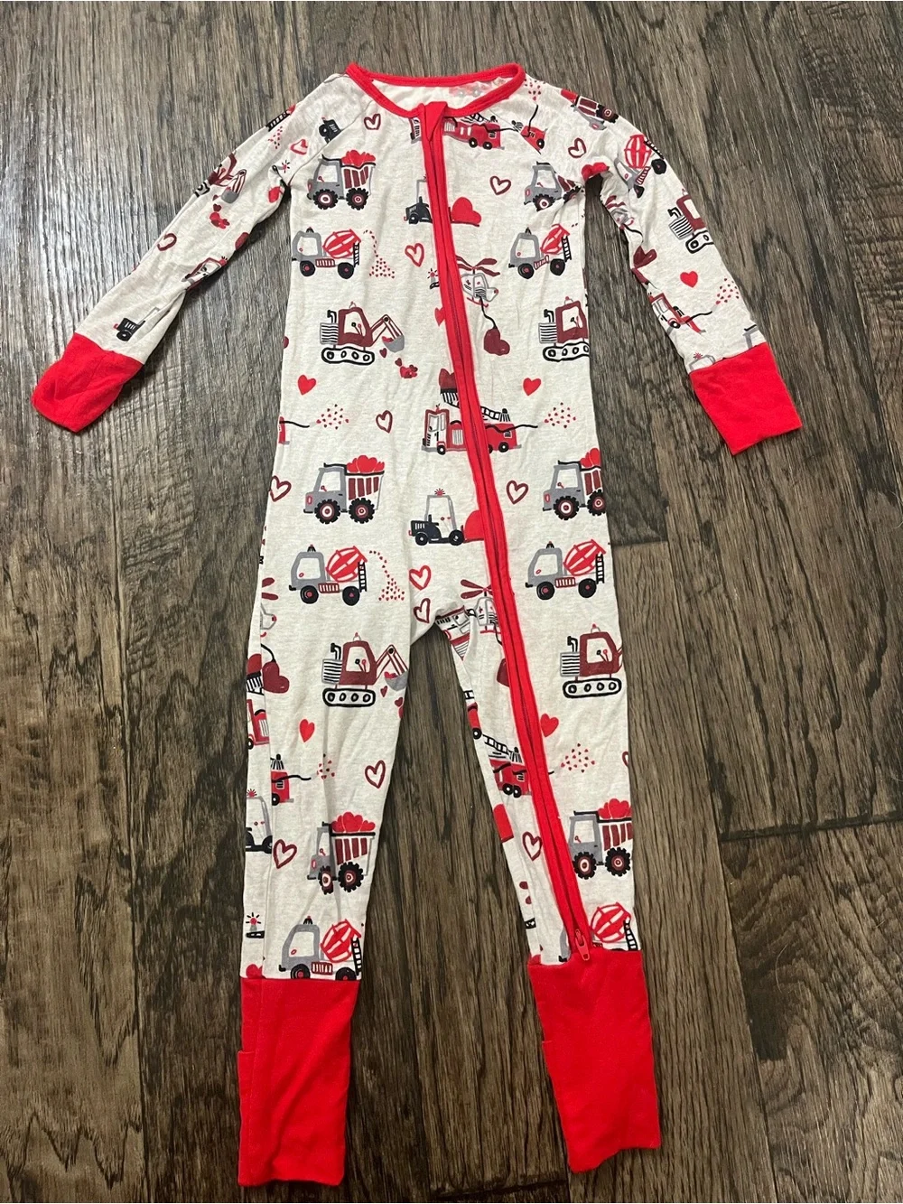 Little Sleepies Red-Trim Construction Print Footie